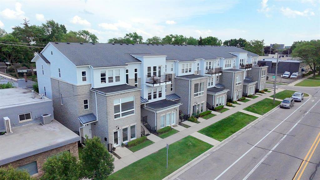 454 Hilton Road, Ferndale, MI 48220