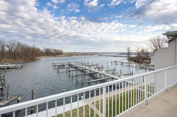 Muskegon, MI 49445,2411 Lake Avenue 33