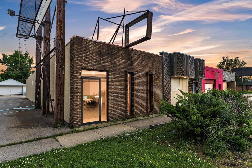 1522 Ford Avenue, Wyandotte, MI 48192