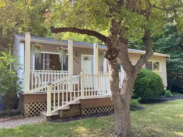 285 Brookside Drive, Ann Arbor, MI 48105