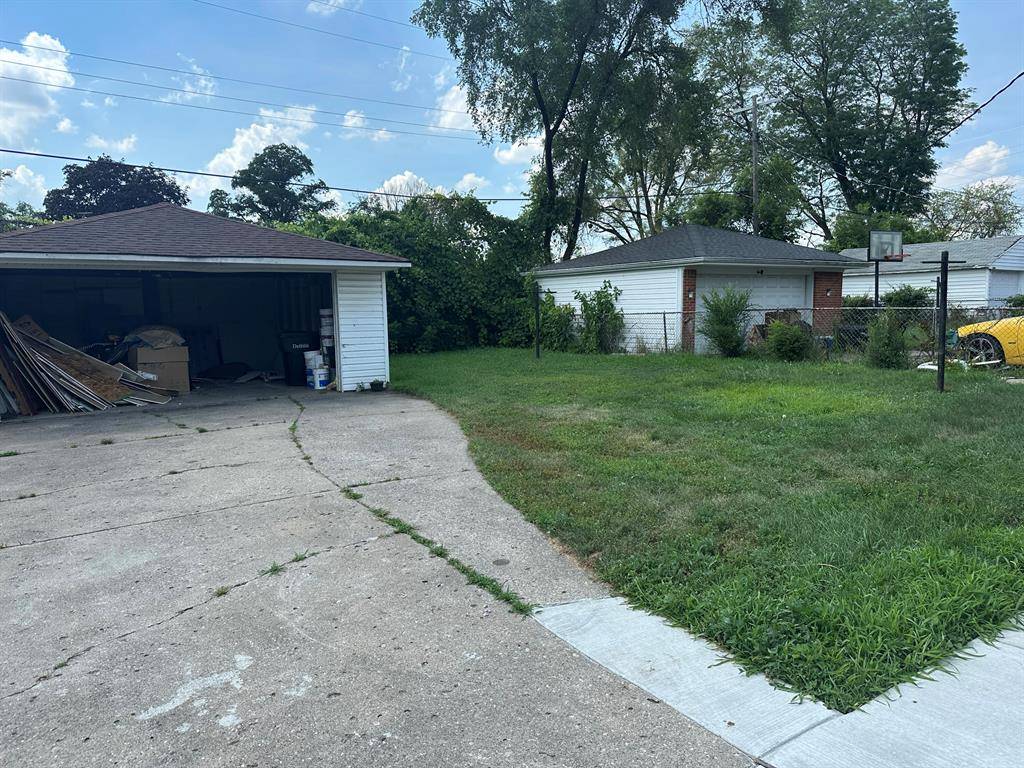 Detroit, MI 48219,20523 Burt Road