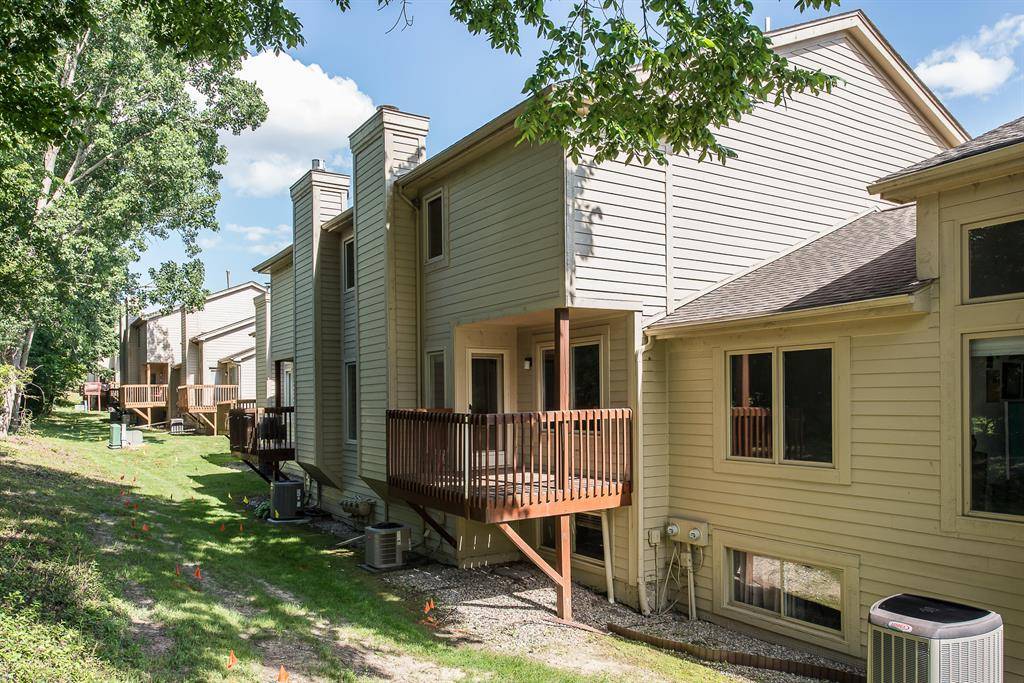Ann Arbor, MI 48103,128 Ponds View Drive