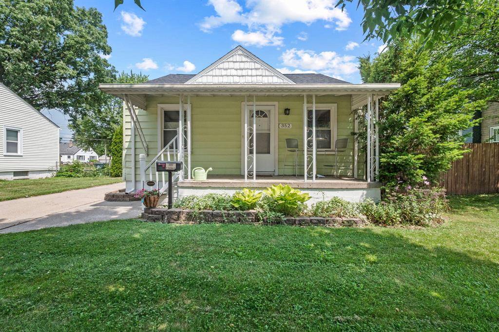 Clawson, MI 48017,352 W Tacoma Street