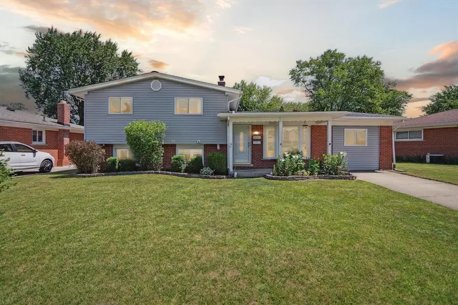 1091 Ruth Avenue, Ypsilanti Twp, MI 48198
