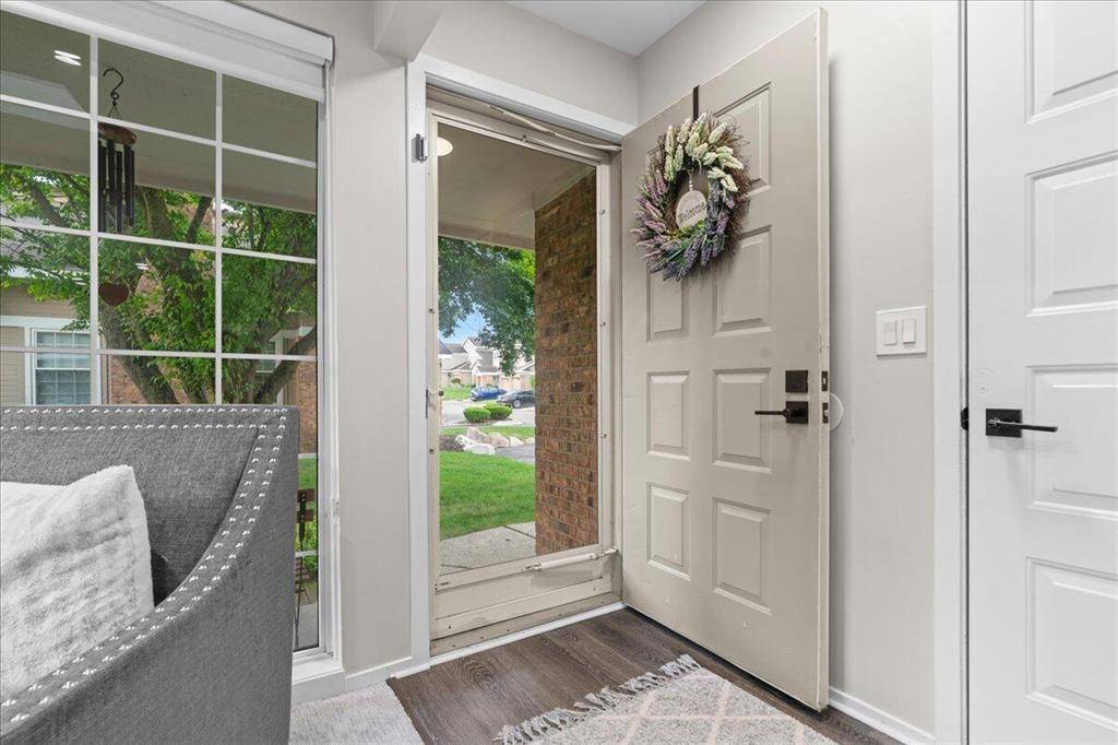 West Bloomfield Twp, MI 48322,6607 Bellows Court
