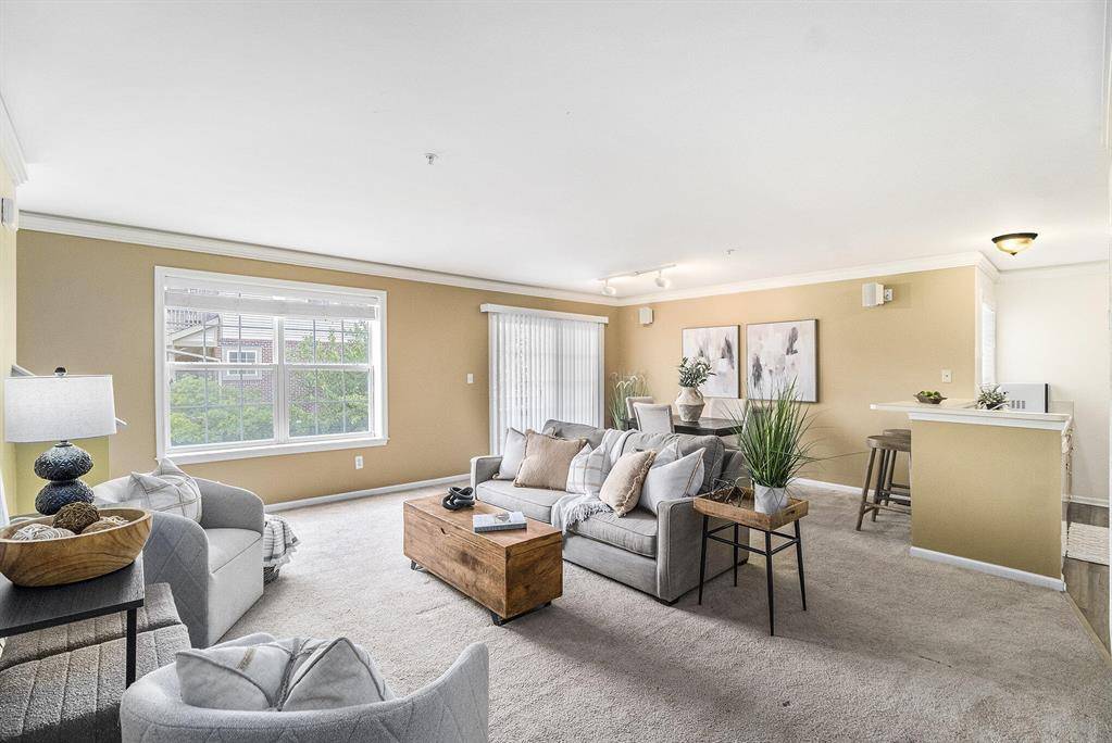 Ann Arbor, MI 48105,2756 Barclay Way