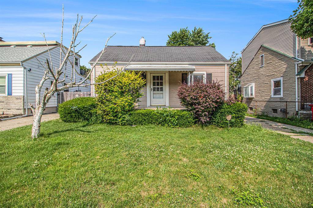 23135 Melrose Avenue, Eastpointe, MI 48021