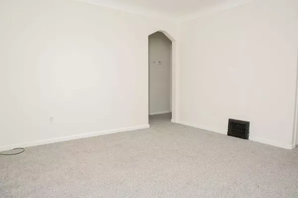 Dearborn, MI 48124,24321 Boston Street