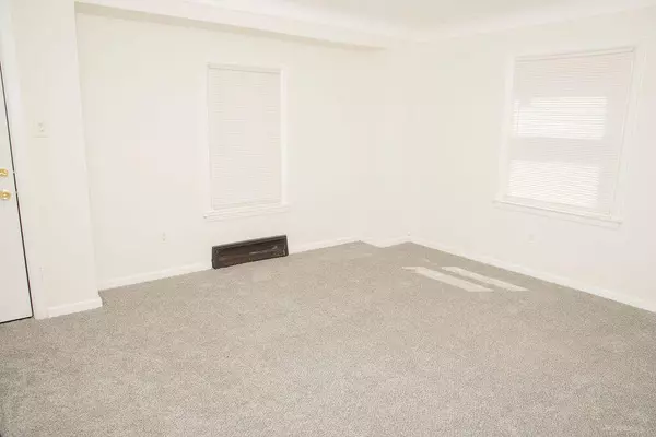 Dearborn, MI 48124,24321 Boston Street