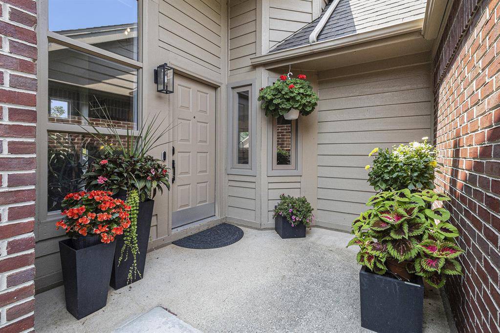 Ann Arbor, MI 48103,113 Ponds View Drive