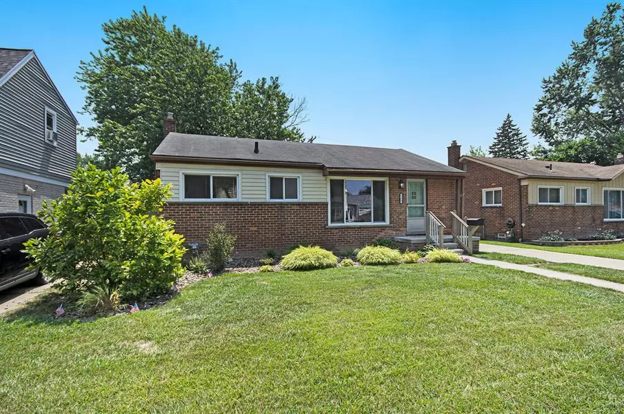 33647 Kathryn Street, Garden City, MI 48135