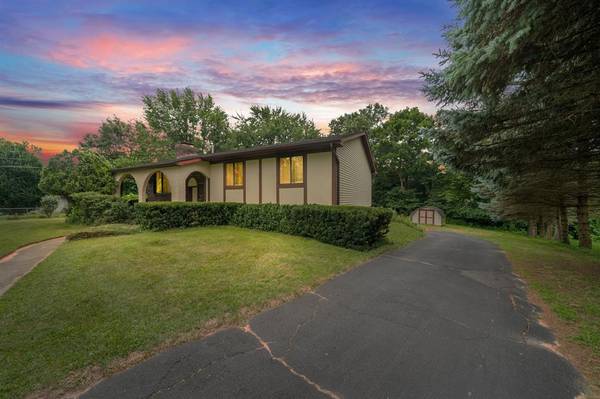 319 Holmes Road, Ypsilanti Twp, MI 48198