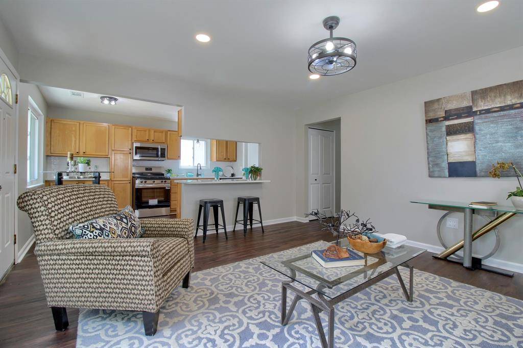 Livonia, MI 48152,20229 Floral Street