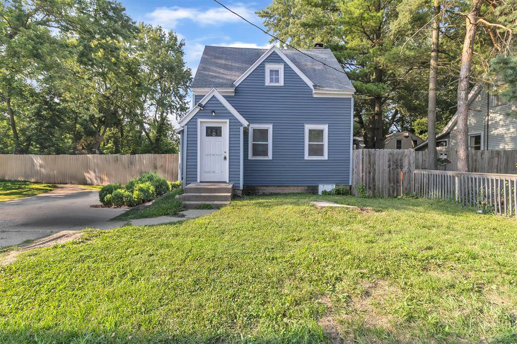 1916 W Jolly Road, Lansing, MI 48910