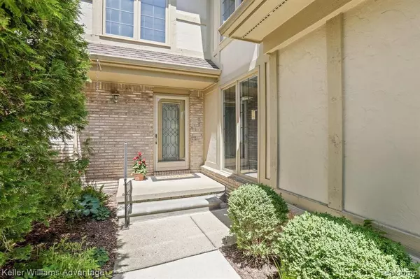 Ann Arbor, MI 48105,2702 Maitland Drive