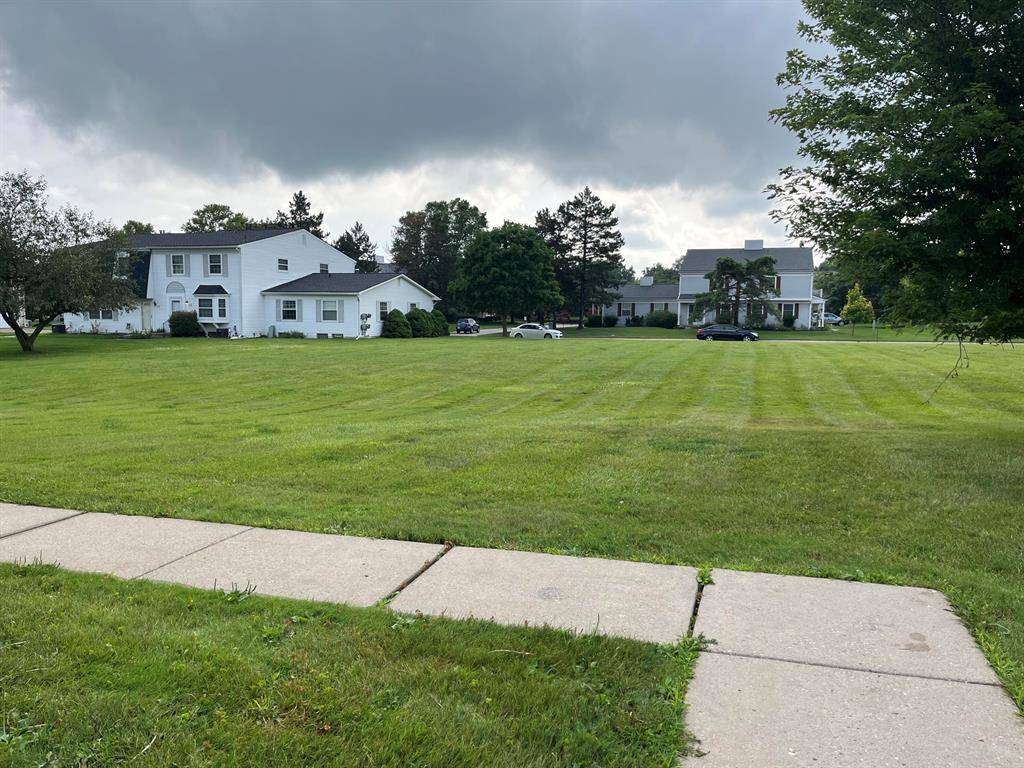 Walled Lake, MI 48390,271 Lake Village Drive