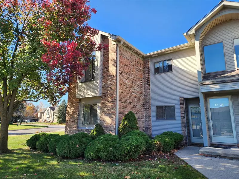 42722 Lilley Pointe Drive, Canton Twp, MI 48187