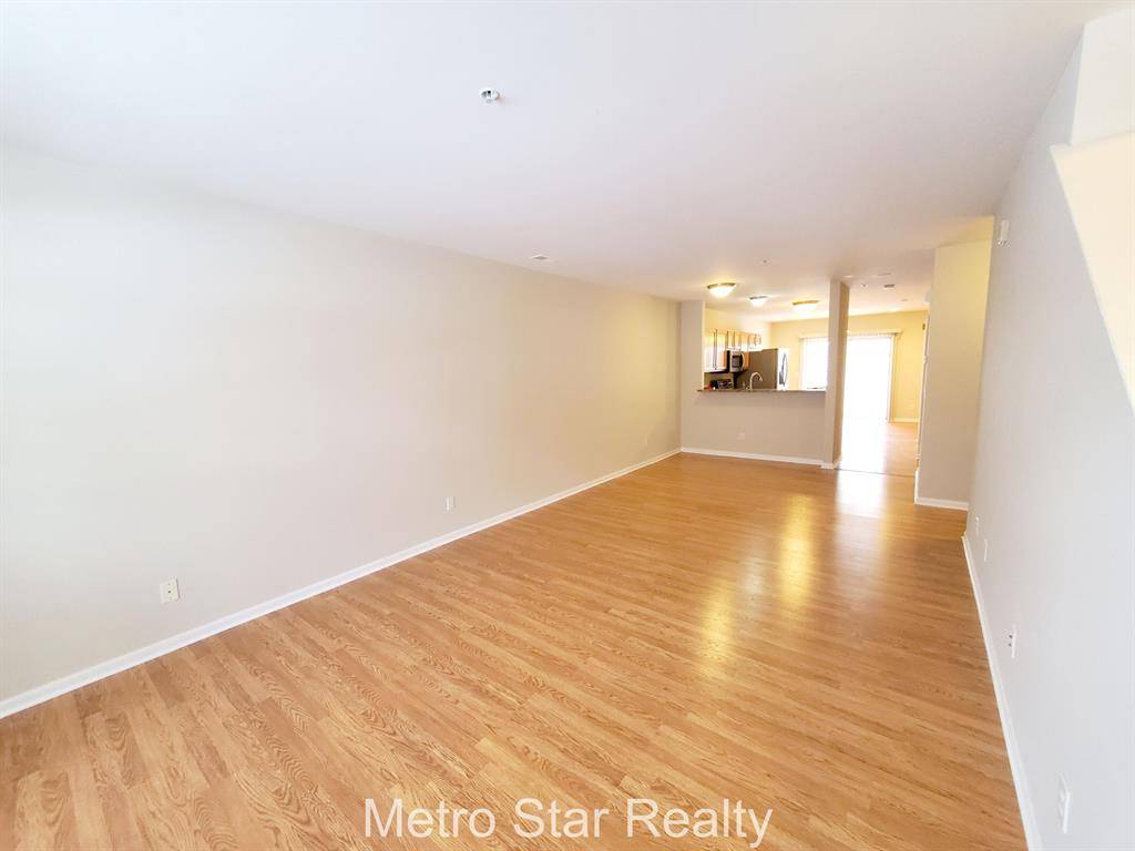 Troy, MI 48084,1418 Ashford Court