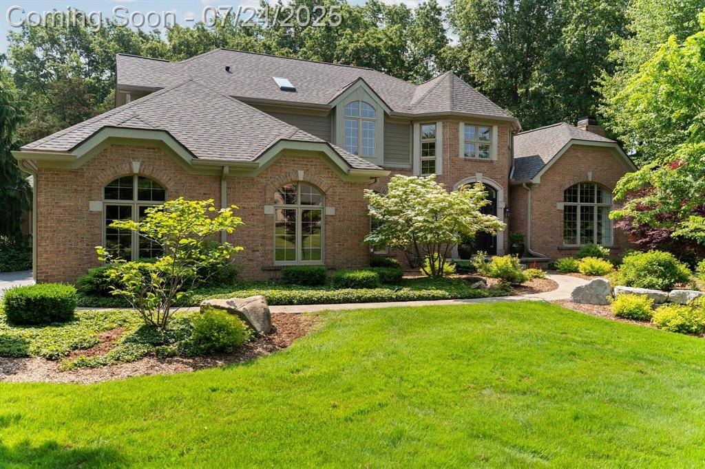 8400 Cedar Hills Drive, Webster Twp, MI 48130