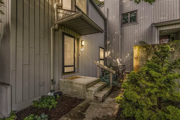 2174 Overlook Court, Ann Arbor, MI 48103