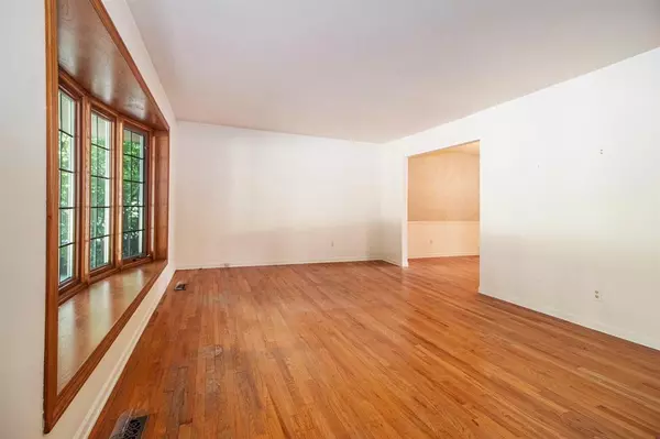 Farmington Hills, MI 48331,29280 New Bradford Drive