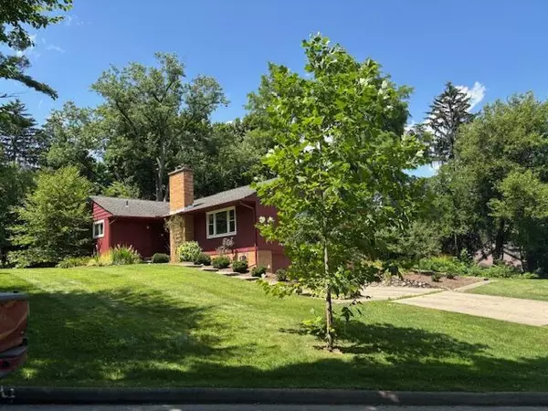 580 Riverview Drive, Ann Arbor, MI 48104