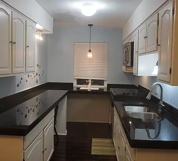 1636 Washtenaw Ave Avenue, Ypsilanti, MI 48197