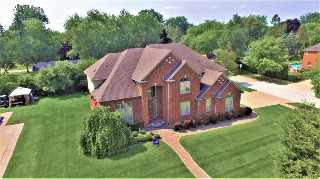 6901 Dakota Drive, Troy, MI 48098