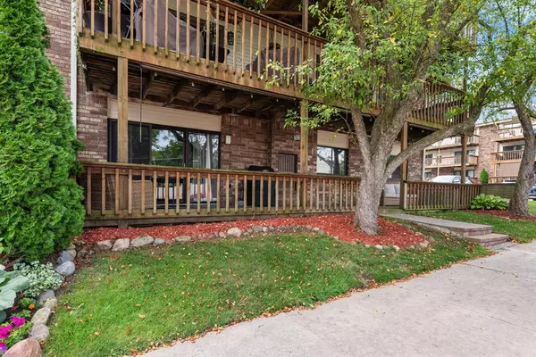 Walled Lake, MI 48390,875 S Pontiac Trail B105