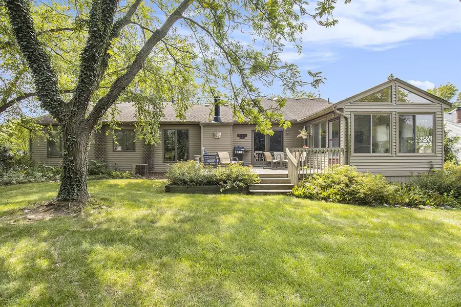 572 Trego Circle, Ann Arbor, MI 48103