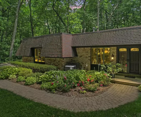 7241 S Green Hills Drive, Pittsfield Twp, MI 48176