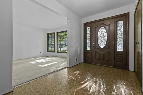Northville, MI 48167,21944 Rossdale Court