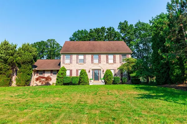 23285 Meridian Road, Grosse Ile Twp, MI 48138