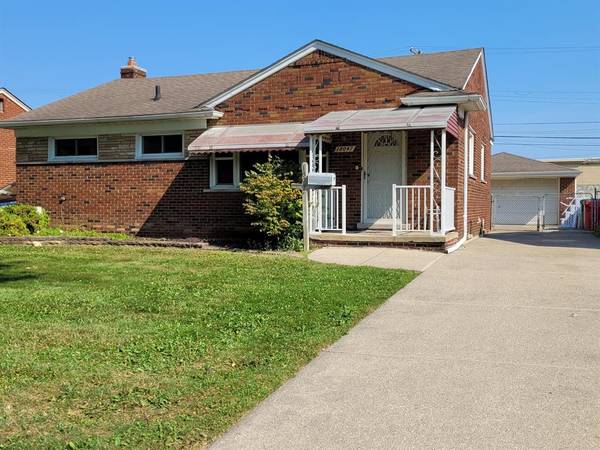 18047 Holland Avenue, Eastpointe, MI 48021
