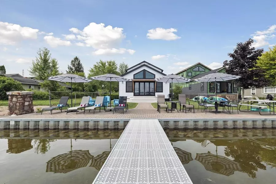 9098 Dexter Pinckney Road, Dexter Twp, MI 48169