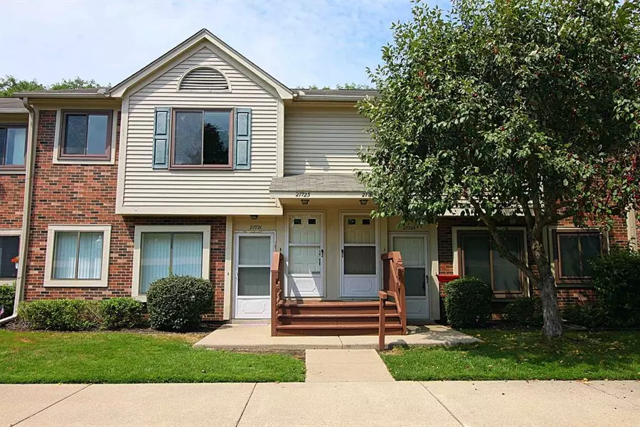 27723 Harrison Woods Lane, Harrison Twp, MI 48045