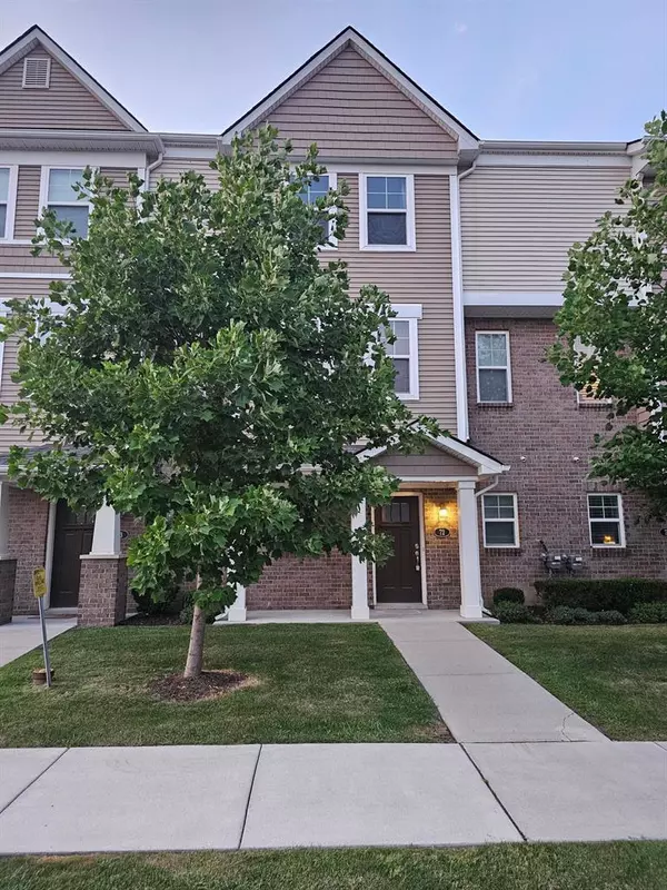 2500 Normandy 72, Royal Oak, MI 48073