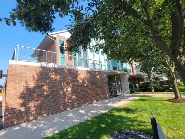 Plymouth, MI 48170,300 Hamilton Street 306