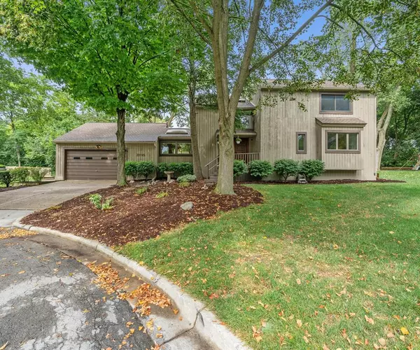 3735 Tremont Lane, Ann Arbor, MI 48105