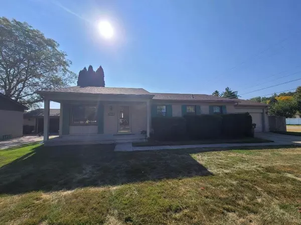 13104 Carnaby Court, Sterling Heights, MI 48313