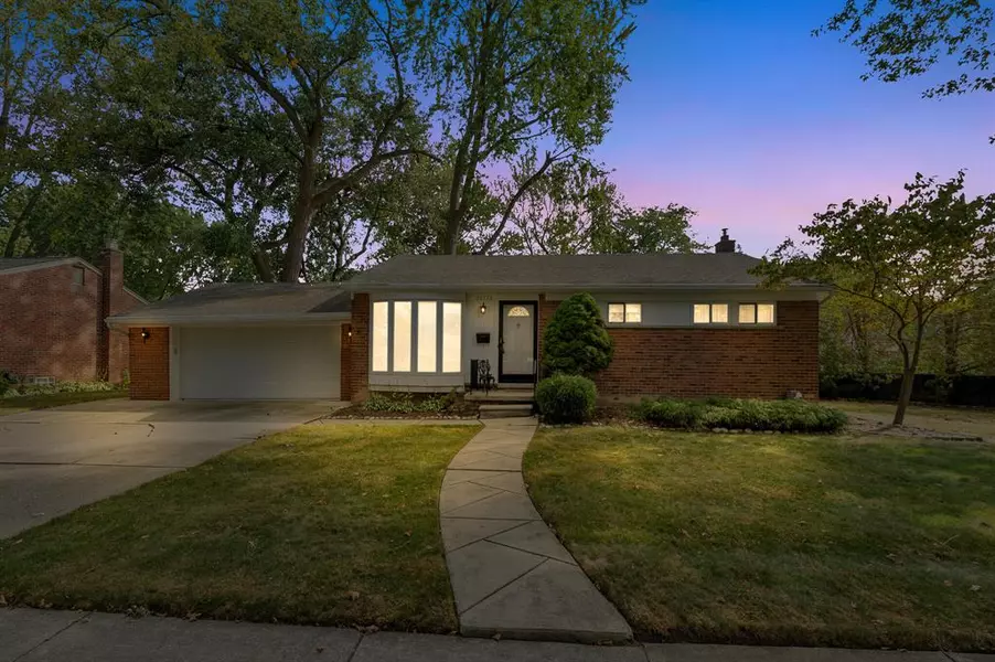 22726 Lingemann Street, St. Clair Shores, MI 48080