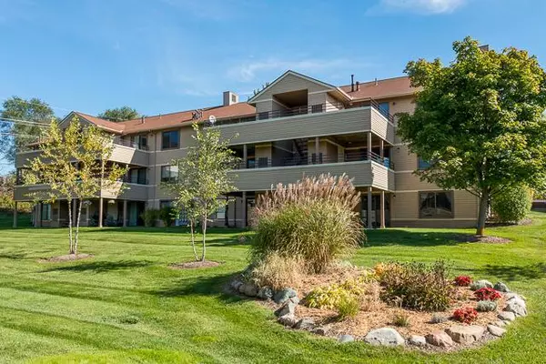 Ann Arbor, MI 48104,275 Briarcrest Drive Building: 7 185