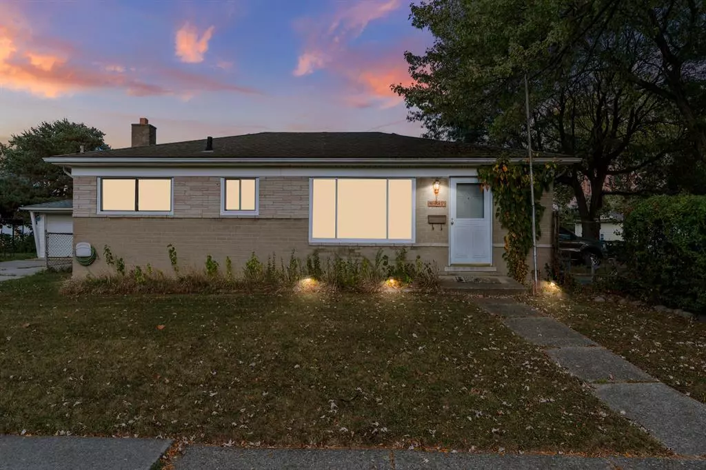 Roseville, MI 48066,30214 J Carls Street