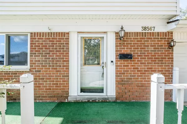 Sterling Heights, MI 48312,38567 Trafalgar Way