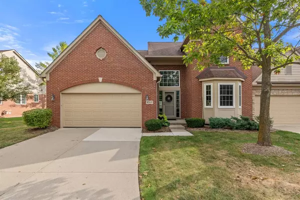 47631 N Scenic Circle Drive N, Canton Twp, MI 48188