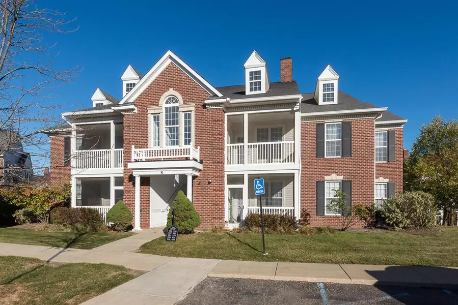 922 W Summerfield Glen Circle, Scio Twp, MI 48103