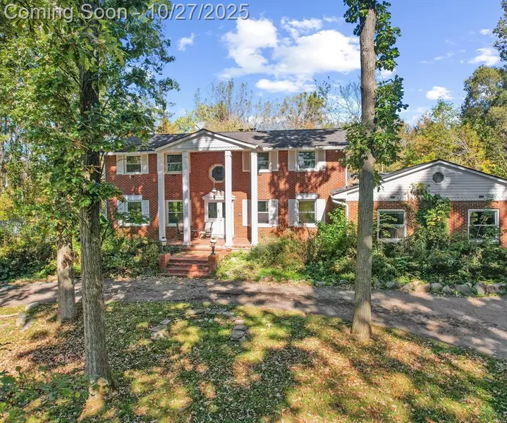 48000 Eight Mile W, Novi, MI 48167
