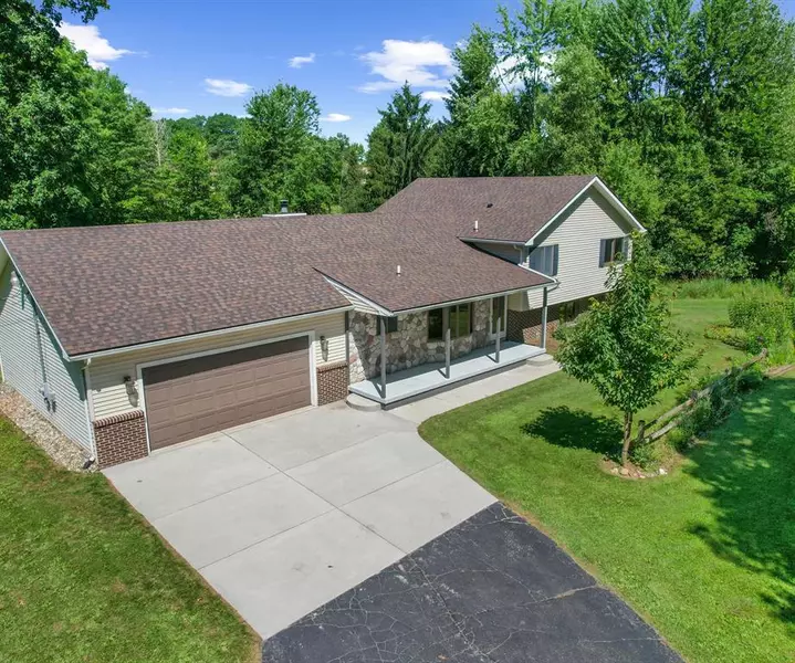 9755 Pontiac Trail, Salem Twp, MI 48178