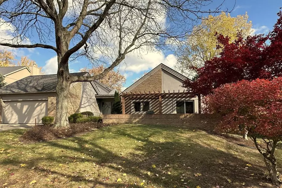 2225 Chaucer Court, Ann Arbor, MI 48103