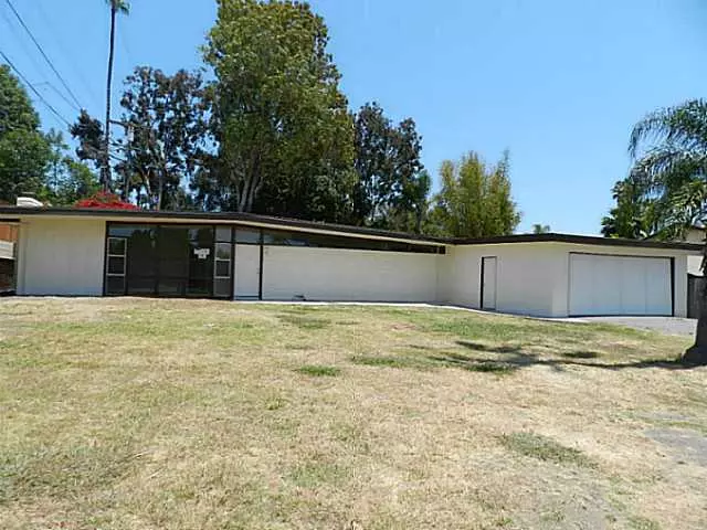 Vista, CA 92081,1036 Buena Vista Drive